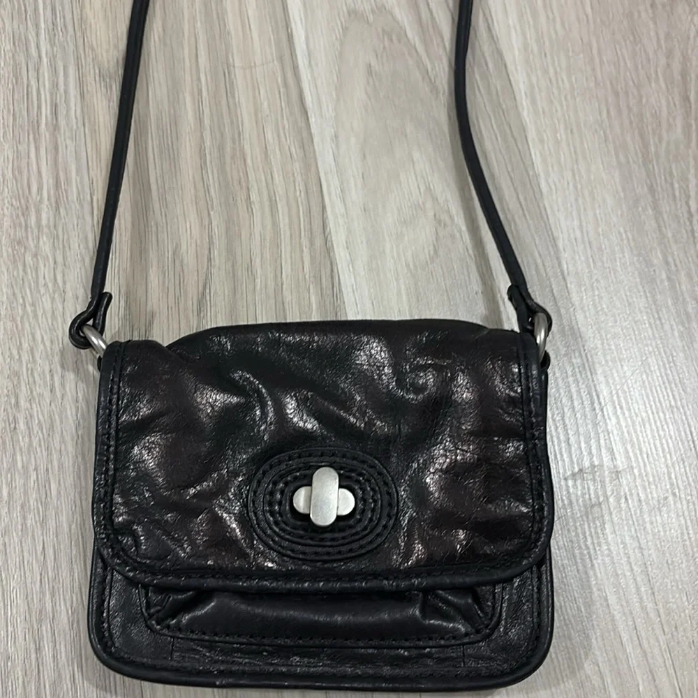Vintage Fossil‎ Black Leather Crossbody Purse Bag Small Strap Compartments